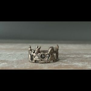 Vintage Alice in Wonderland ring
